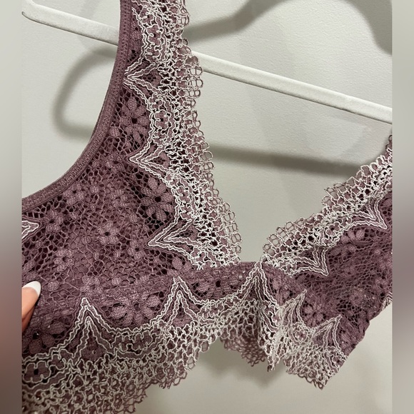 Victoria’s Secret Lace Bralette White Purple - Picture 3 of 5